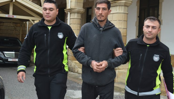 Haspolat’ta meydana gelen “sirkat ve sahtekarlıkla para temini “suçlarından tutuklanan Celalettin Çetin mahkemeye çıkarıldı.