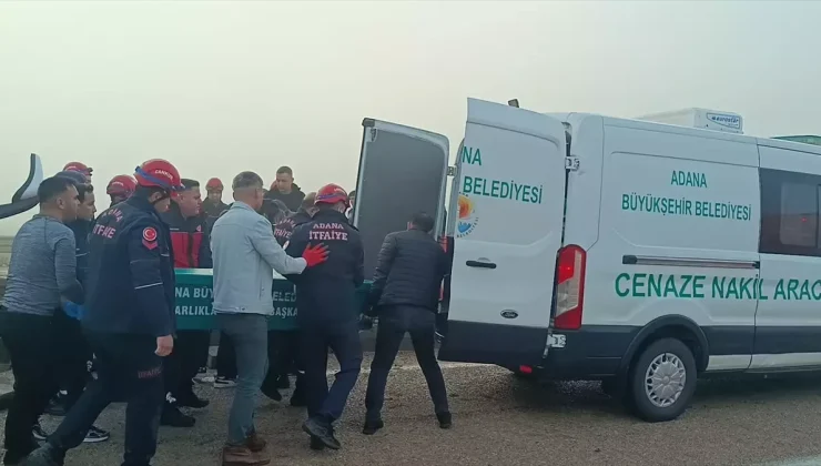 Yolcu otobüsü devrildi: Ölü ve yaralılar var