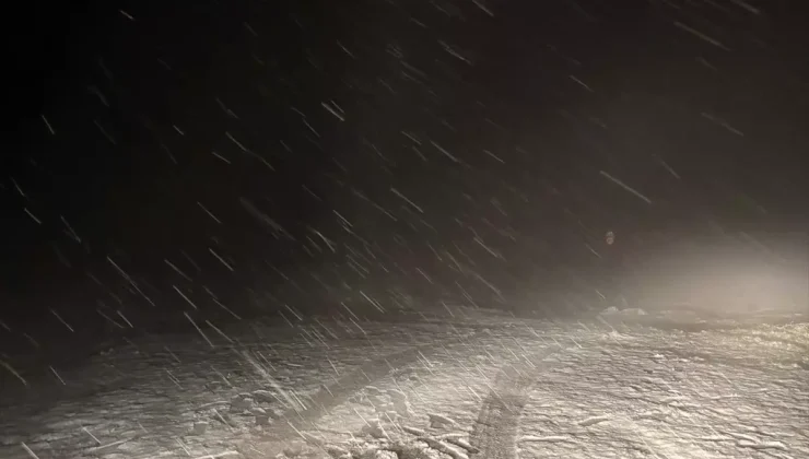 Tatil cennetine nisan ayına günler kala lapa lapa kar yağdı