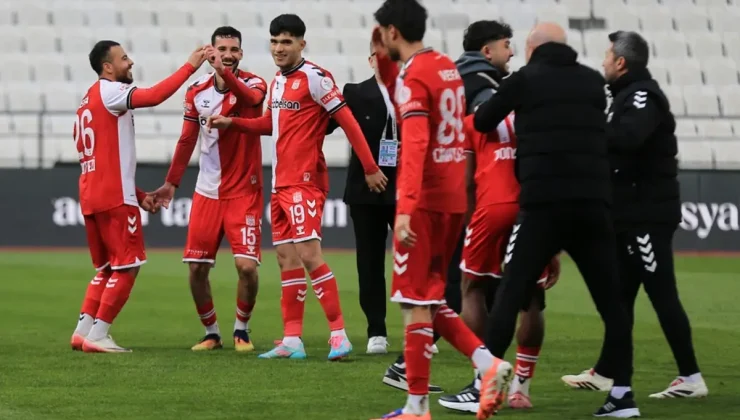Sivasspor, ”yoksa yeniden küme mi düşecekler” denirken play-off potasına göz kırptı