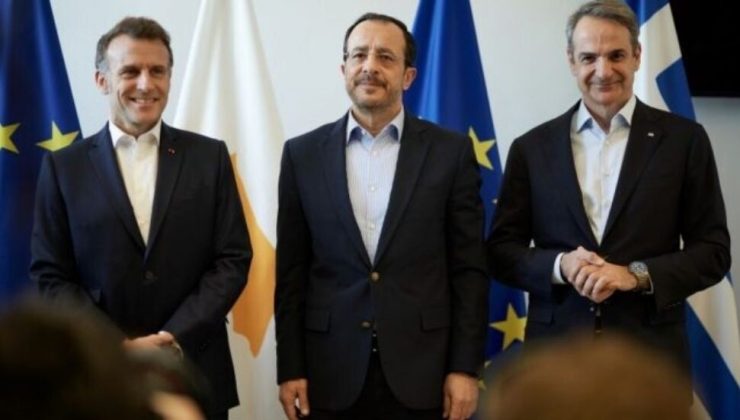Miçotakis, Macron ve Hristodulidis’in Baf üssündeki görüşmesi manşetlerde
