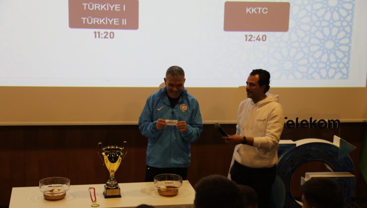 Cumhuriyet Meclisi futbol takımı Antalya’da…