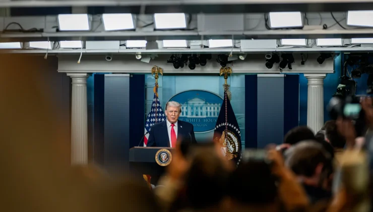 Petrol, Trump’ın İran’a müdahale sinyaliyle yükseldi: Brent petrolün varil fiyatı 107,87 dolar