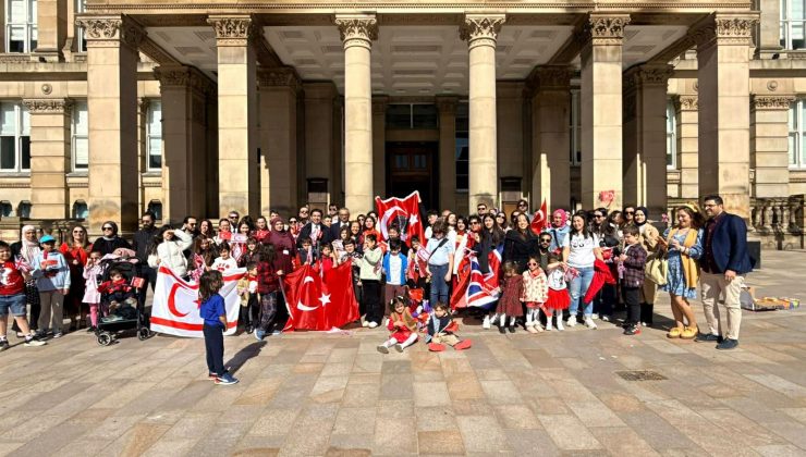 Birmingham Belediye Meclisi, 23 Nisan vesilesiyle çocukları ağırladı
