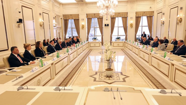 Meclis Başkanı Öztürkler Bakü’de… Öztürkler, Azerbaycan Milli Meclisi Başkanı Gafarova ile görüştü