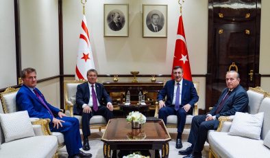 Hükümetin Ankara temasları… Üstel, Ataoğlu ve Arıklı Cevdet Yılmaz ile bir araya geldi