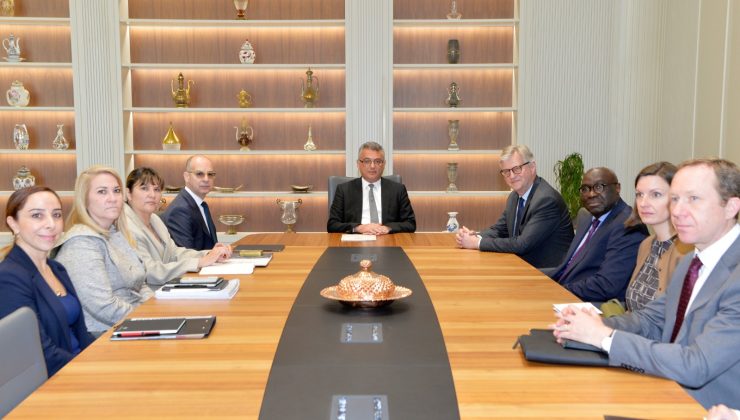 Cumhurbaşkanı Erhürman Lacroix’i kabul etti