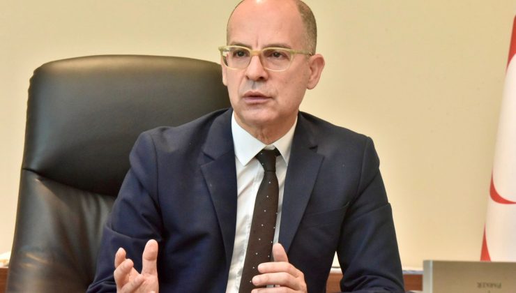 Dânâ: “Rum tarafının üçüncü ülkelerle anlaşma yapması adadaki hukuki statüye uygun olmadığı gibi çözüm atmosferi çabalarına da ciddi darbe vuruyor”