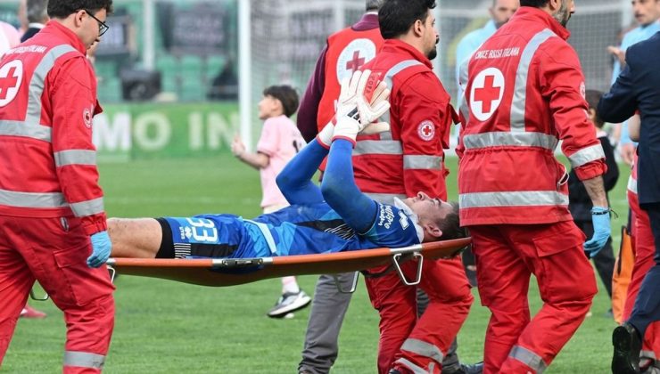 ABD’li kaleci Klinsmann’ın boynu kırıldı