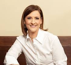 Güney Kıbrıs’ın “First Lady’sinin” büyükelçi olarak atanması eleştiri konusu oldu