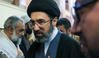 “Hamaney bacağından üç kez ameliyat edildi” iddiası