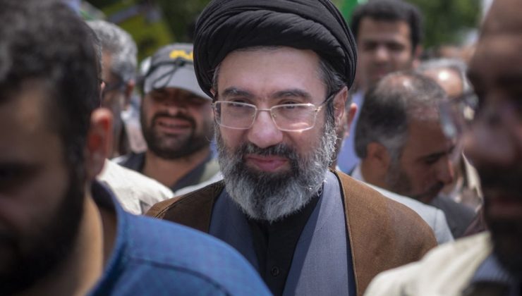 İlk kez görüntülendi! Mücteba Hamaney operasyon odasında