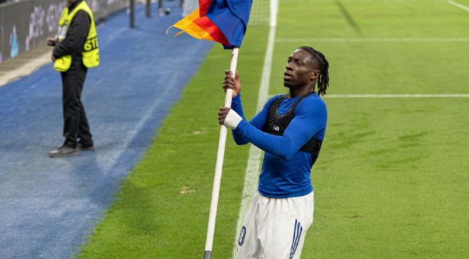 Maç sonundaki sevinci ortalığı savaş alanına çevirdi