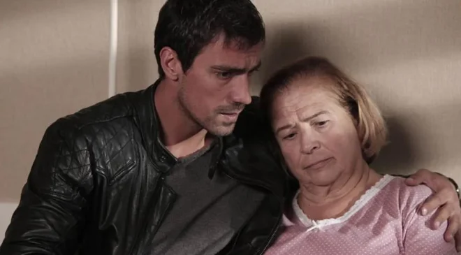 Usta sanatçı Feyha Çelenk hayatını kaybetti