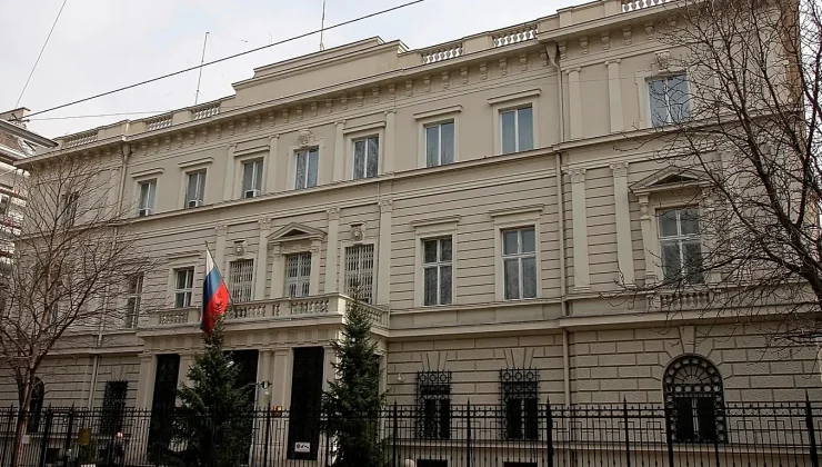 Avusturya’da anten casusluğu şüphesi…Üç Rus diplomat sınır dışı edildi