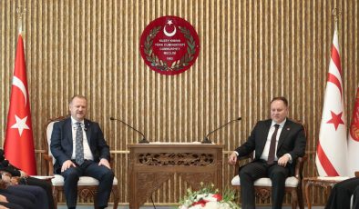 Cumhuriyet Meclisi Başkanı Öztürkler, RTÜK Başkanı Daniş ve beraberindeki heyeti kabul etti