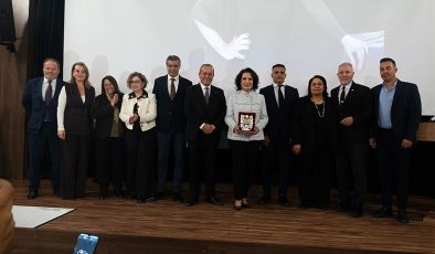 Türk sineması oyuncularından Hülya Koçyiğit, bugün Girne’de söyleşiye katılacak