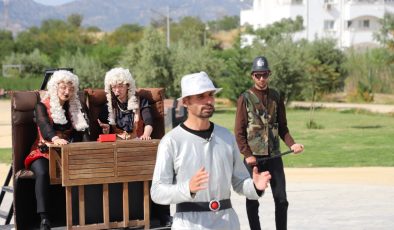 “Eşeğin Gölgesi” oyunu yarın akşam Kızılbaş Parkı’nda sahnelenecek