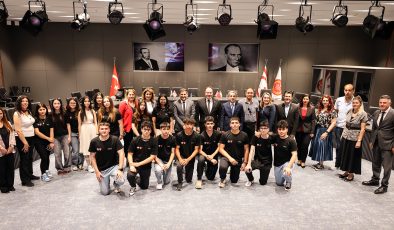 Öztürkler, Polatpaşa Lisesi ve Üsküdar Validebağ Fen Lisesi öğrencilerini kabul etti