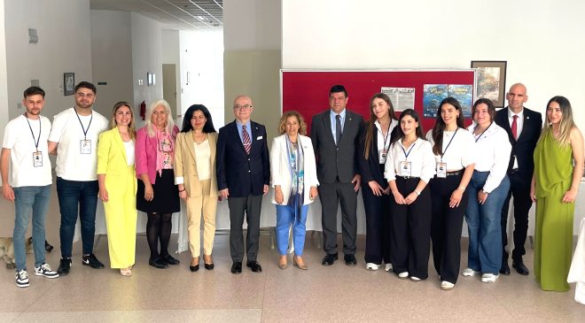 DAÜ’de Hemşirelik Haftası kutlandı