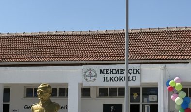 Süt Haftası…Başbakan Üstel, Mehmetçik İlkokulu’nu ziyaret etti