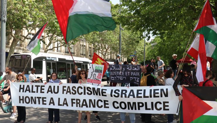 Paris’te Küresel Sumud Filosu aktivistlerine destek gösterisi yapıldı