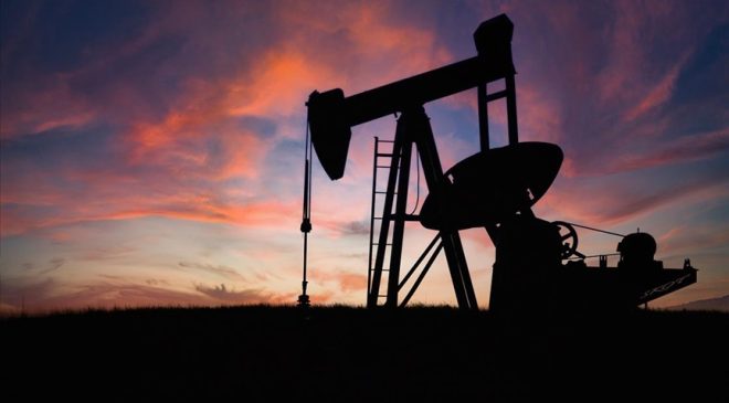 Brent petrolün varil fiyatı ABD-İran uzlaşısı beklentisiyle yüzde 5’in üzerinde geriledi