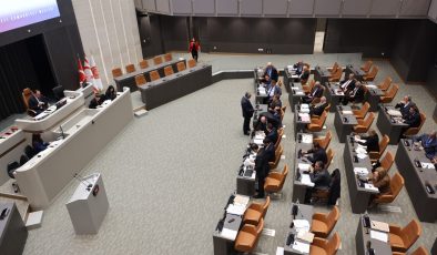 Türkiye ile KKTC arasında sağlığa ilişkin protokol onay yasa tasarısı Meclis’te oy çokluğuyla kabul edildi