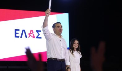 Yunanistan’ın eski başbakanı Aleksis Çipras yeni parti kurdu