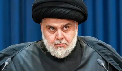 Irak’ta Şii lider Sadr, kendilerine bağlı silahlı gücün devlet bünyesine geçtiğini ilan etti