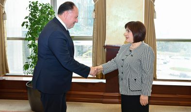 Öztürkler, Azerbaycan Bağımsızlık Günü’nün 108. yıl dönümünü kutladı