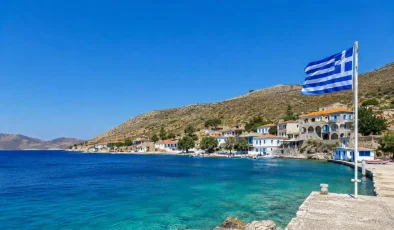 2022’de 8 milyon euro isteniyordu! Yunan adası bu kez daire fiyatına satışa çıktı