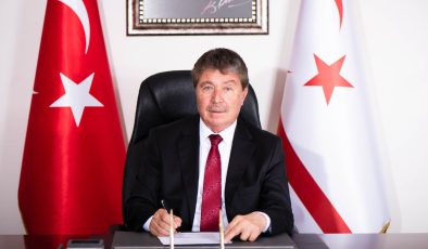 Üstel: “KKTC’yi uluslararası camiaya kabul ettirme ve halkın refahını yükseltme projelerinden bizi kimse alıkoyamayacaktır”
