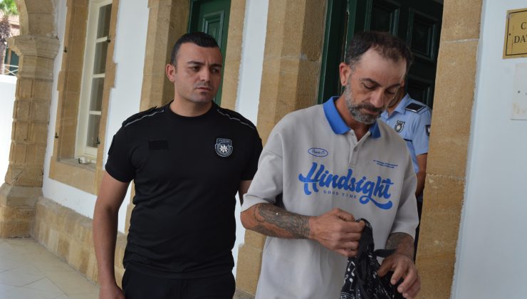 Alayköy’de meydana gelen şiddet tehdidi ve ciddi darp suçlarından tutuklanan Rezvan Balçık mahkemeye çıkarıldı.