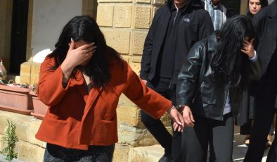 KKTC’de ikamet izinsiz kalmak suçundan tutuklanan Nahıd Shuvo, Maria Benarous ve Nour Benarous yeniden mahkemeye çıkarıldı.