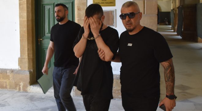 Ülkemize tasarrufundaki uyuşturucu madde ile gelen zanlı N.E Narkotik Detektör Köpeği Pamir tarafından tespit edilerek tutuklandi