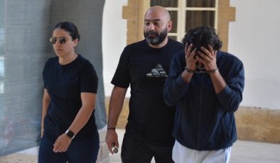 8 gün daha tutuklu