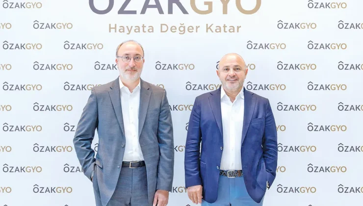 Ahmet Akbalık: Türkiye, finans ve transit ticaretin merkezi olabilir