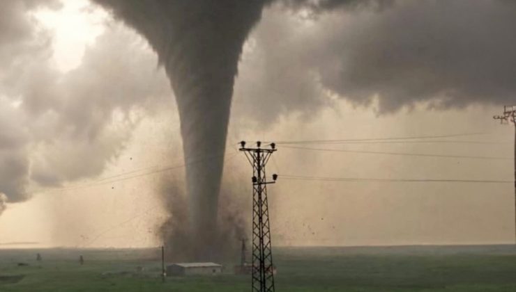 Burası ABD değil Şanlıurfa! Dev hortum büyük panik yarattı
