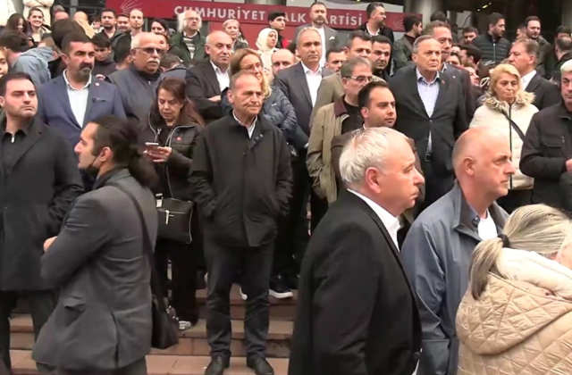 CHP Genel Merkezi’nde tahliye gerginliği! Büyük arbede yaşandı