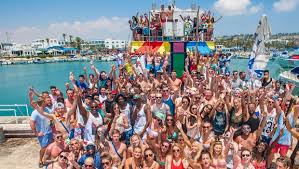 İngilizler Güney Kıbrıs’ta tatil yapma konusunda temkinli