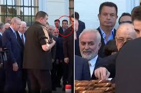 Cumhurbaşkanı Erdoğan’a bayram namazında Acun Ilıcalı da eşlik etti
