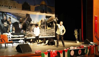Gazze Dramı Tiyatroyla Anlatıldı