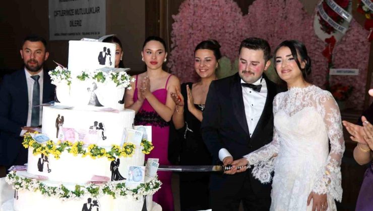 Kaymakam Kalkan’ın Düğününde Coşku
