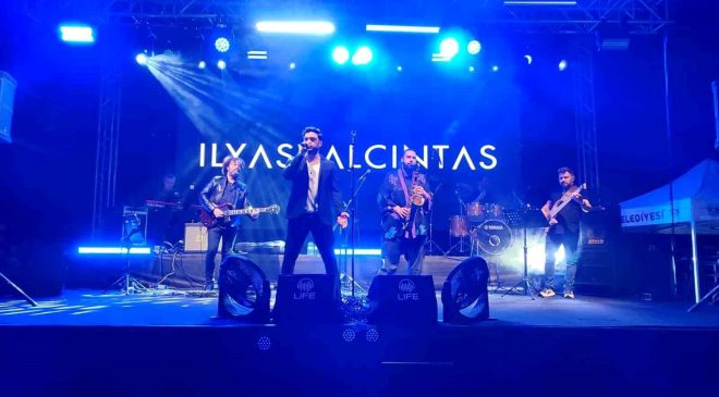 Sinop’ta İlyas Yalçıntaş konseri