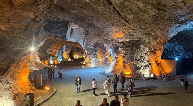 Tuz Mağaraları Bayramda Ziyaretçi Akınına Uğradı