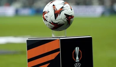 UEFA Avrupa Ligi’nde finalistler belli oluyor: Son maç İstanbul’da