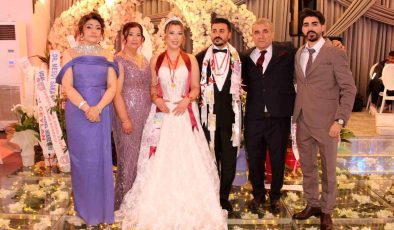 Uşak’ta 15 şahitli nikah töreni
