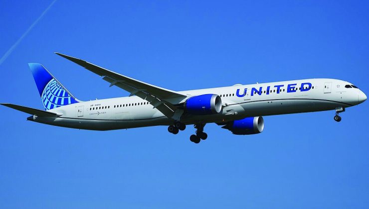 United Airlines’ın İspanya’ya giden yolcu uçağı olası güvenlik tehdidi nedeniyle havada geri döndü