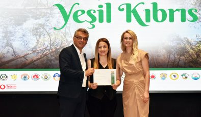 Yeniden Yeşil Kıbrıs projesiyle ülkeye 14 bin 300 fidan dikildi